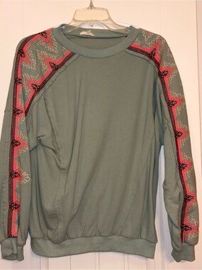 easel Sage Green Crewneck Sweatshirt with Pink Zigzag Sleeve Detail